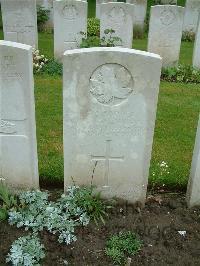 Etaples Military Cemetery - Wenham, Walter John
